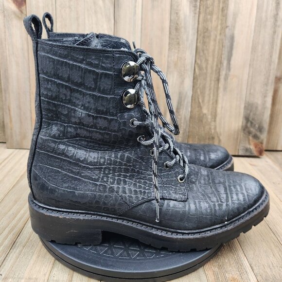Womens Frye Julie Hook size 7.5 B Animal Print Ankle High Leather Combat Boots